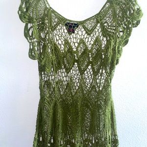 It's pink green top sz XL